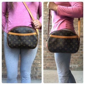 SOLD!!!Authentic Louis Vuitton Blois crossbody bag